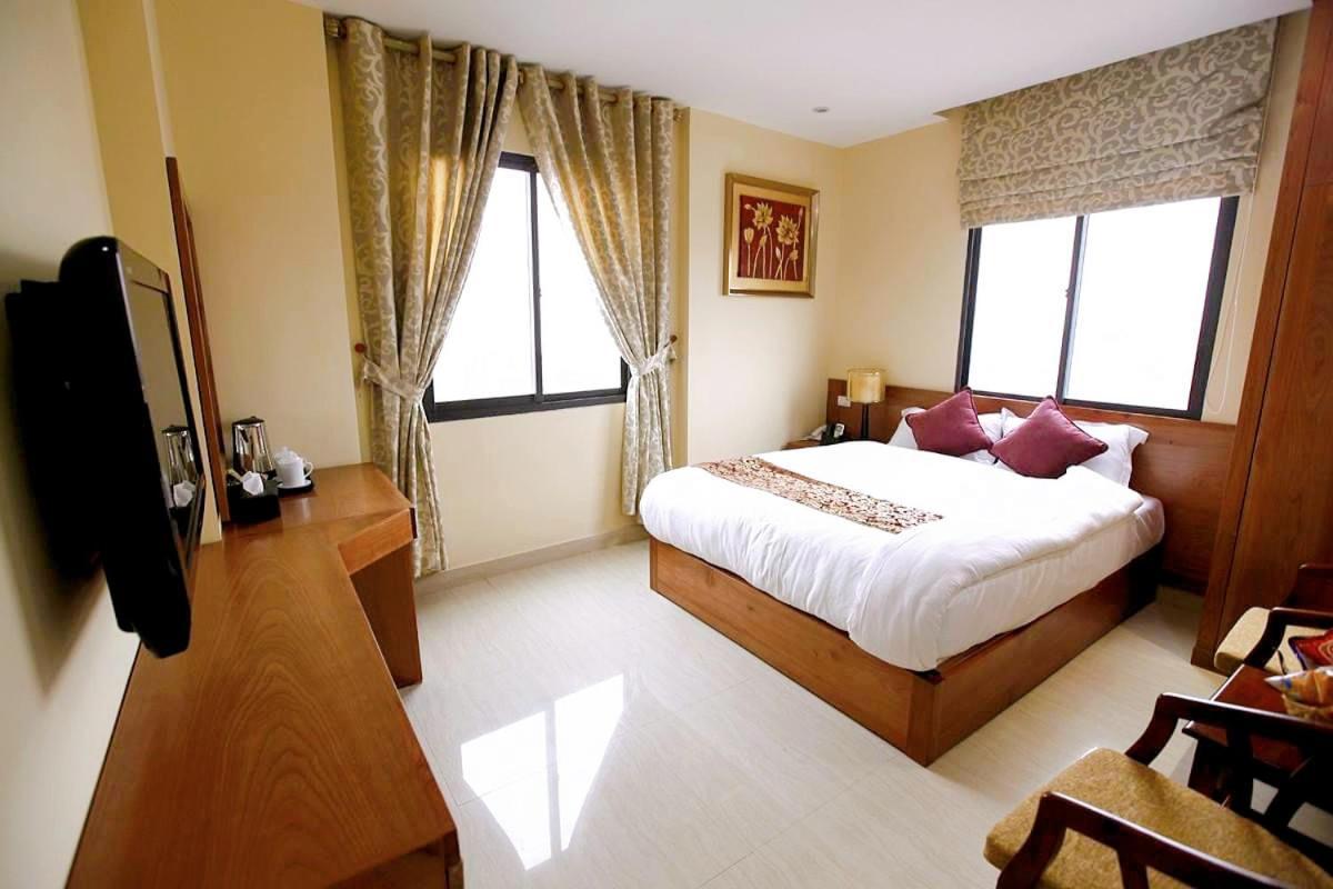 Hanoi B Hotel & Travel - 5 Mins Hoan Kiem Lake Hanói Exterior foto