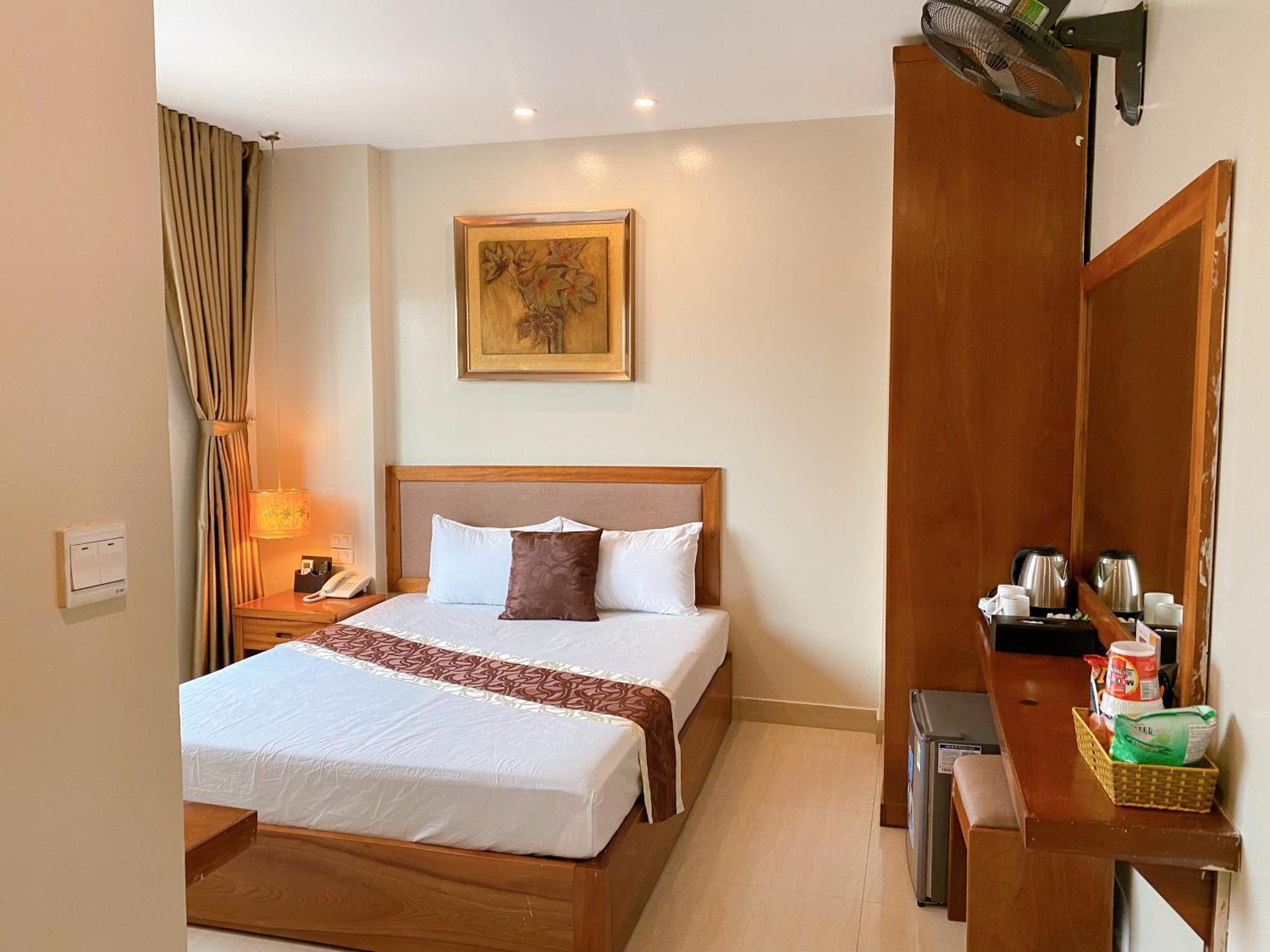Hanoi B Hotel & Travel - 5 Mins Hoan Kiem Lake Hanói Exterior foto